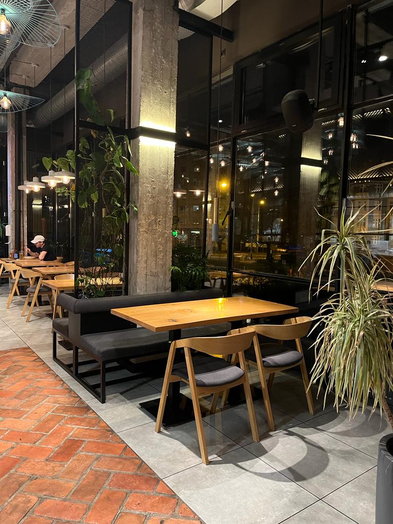 Gdzie zjeść najlepsze tajskie jedzenie we Wrocławiu? Sprawdźmy czy można je zjeść w WOO THAI Restaurant zlokalizowanym na Grunwaldzie!