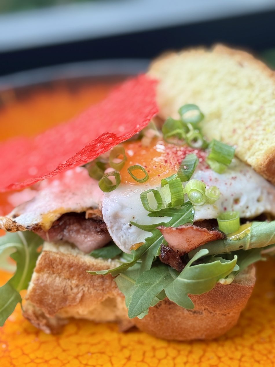 Champagne bubbles & food